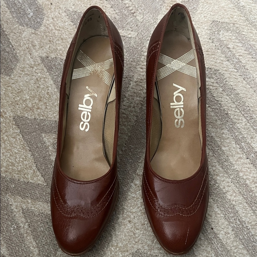 Selby Women's Elegant Brown Leather Heels